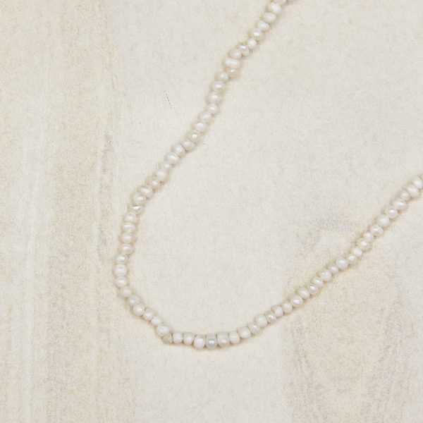 Delicate freshwater pearl necklace with gold plated adjuster chain