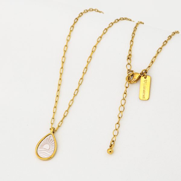 Kailani Necklace in Gold (2)
