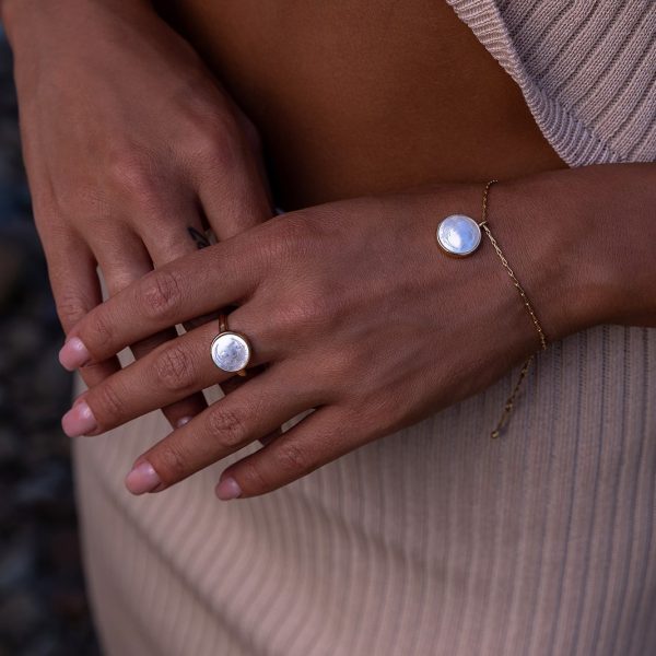 Odessey Bracelet _ Divine Ring Gold