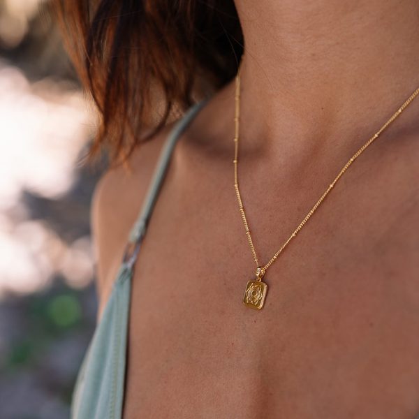 Sacral Necklace Gold